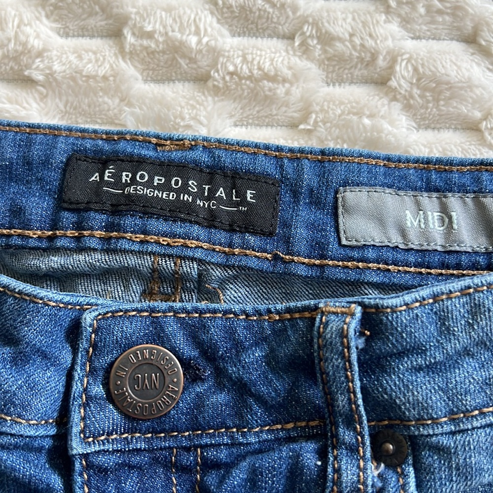 Aeropostale Ripped Jean Shorts - Picture 4 of 7